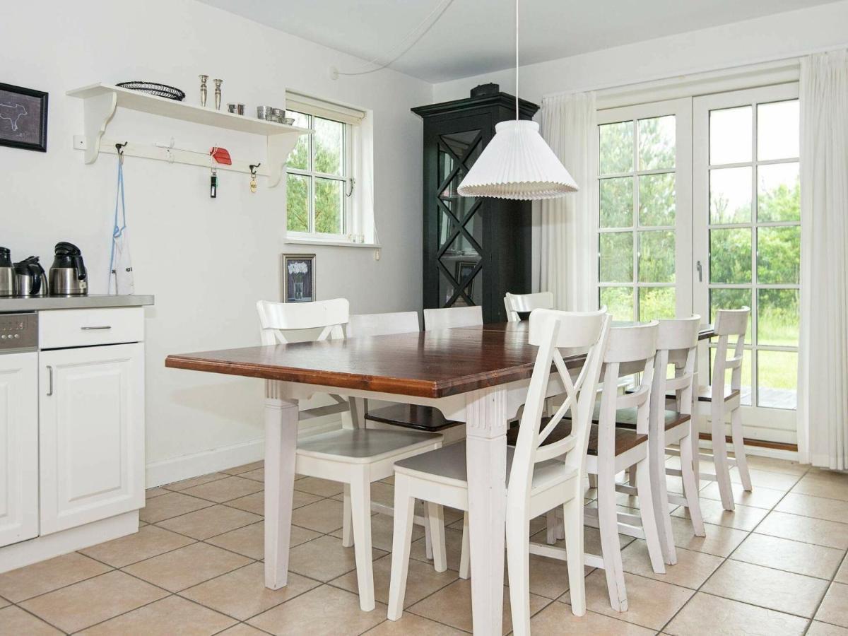 8 Person Holiday Home In Gjern 外观 照片