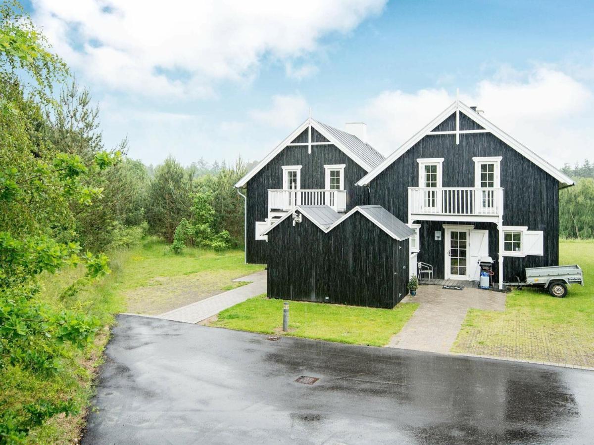 8 Person Holiday Home In Gjern 外观 照片