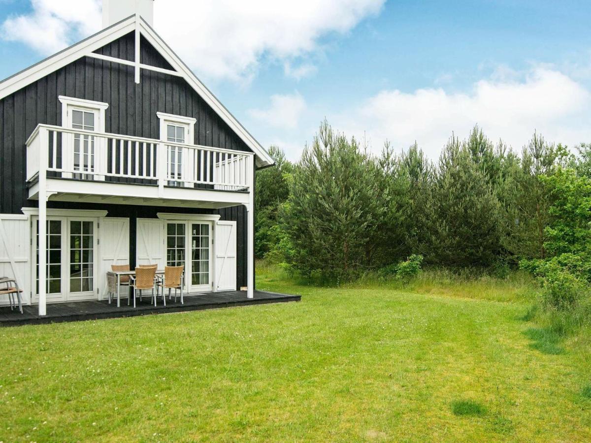 8 Person Holiday Home In Gjern 外观 照片